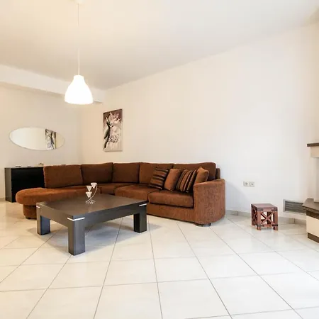 Meteora's Secret Garden House#2 Kalampáka